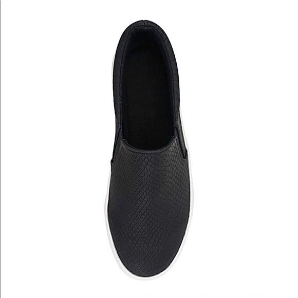 Black Snake Print Embossed Slip On Sneakers - Picture 5 of 10